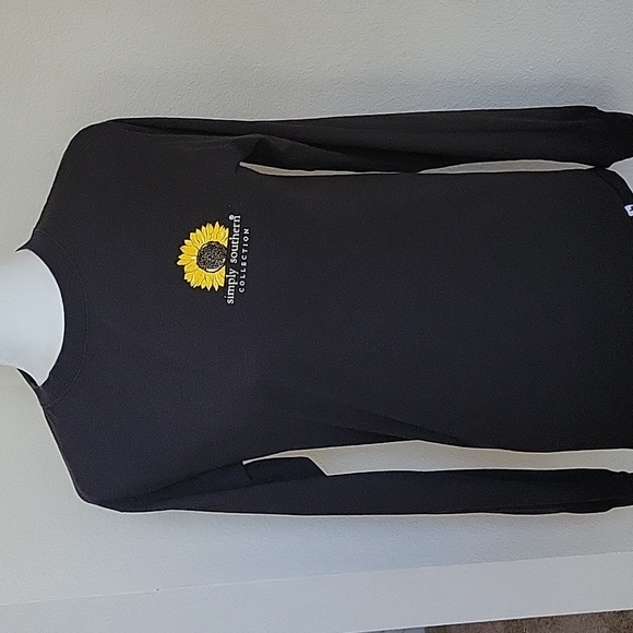 SIMPLY SOUTHERN "BLESSED GRANDMA" SUNFLOWER SHIRT.....SMALL - Picture 1 of 8